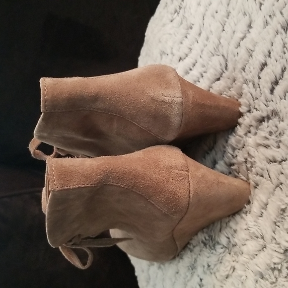 Taupe  suede women 9 1/2 wedge heel booties.By Doloe Vita. - Picture 2 of 7